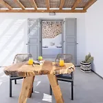 Legendary Hotel 3*