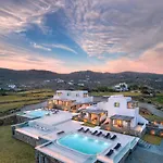 Legendary Hotel 3*